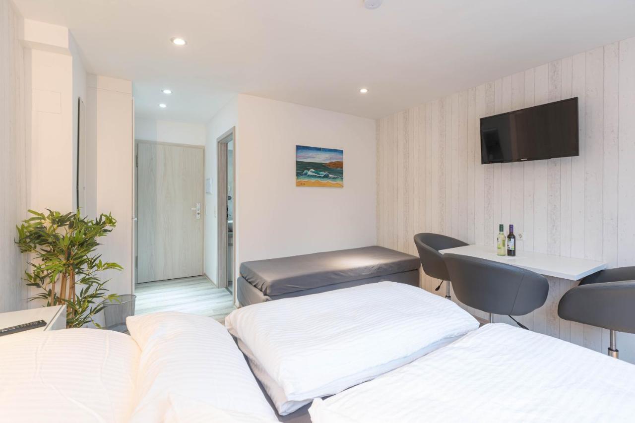 Messe-Hotelzimmer-Einzimmerappartement Леверкузен Екстериор снимка