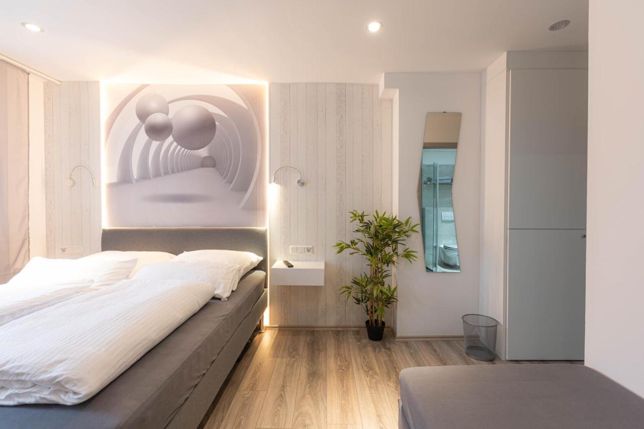 Messe-Hotelzimmer-Einzimmerappartement Леверкузен Екстериор снимка