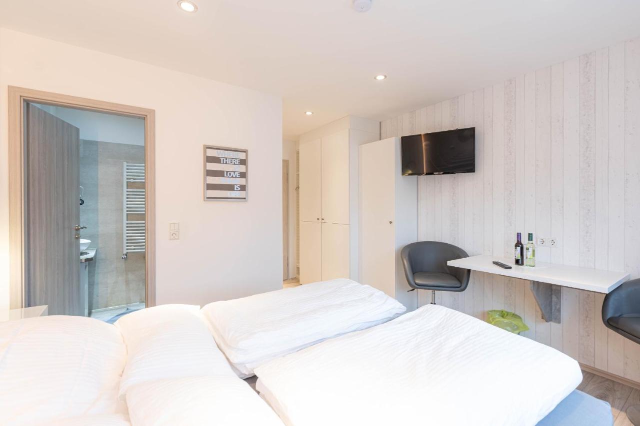 Messe-Hotelzimmer-Einzimmerappartement Леверкузен Екстериор снимка