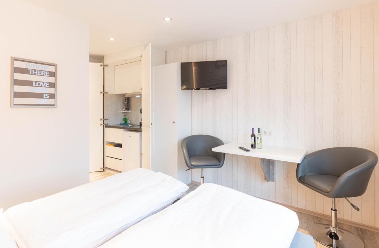 Messe-Hotelzimmer-Einzimmerappartement Леверкузен Екстериор снимка