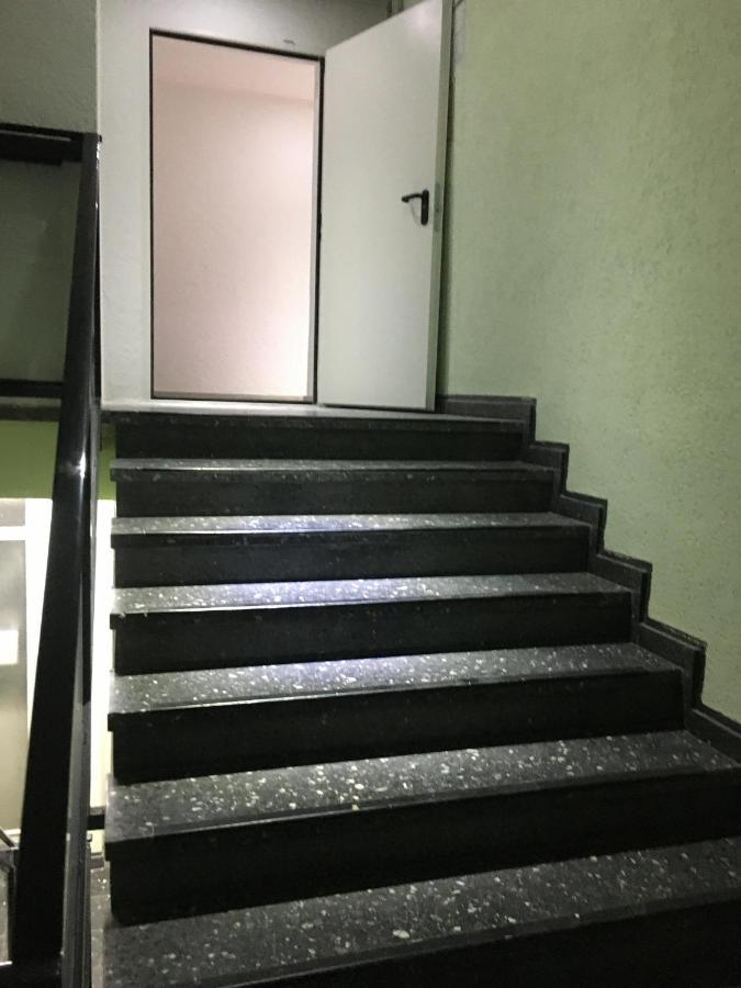 Messe-Hotelzimmer-Einzimmerappartement Леверкузен Екстериор снимка